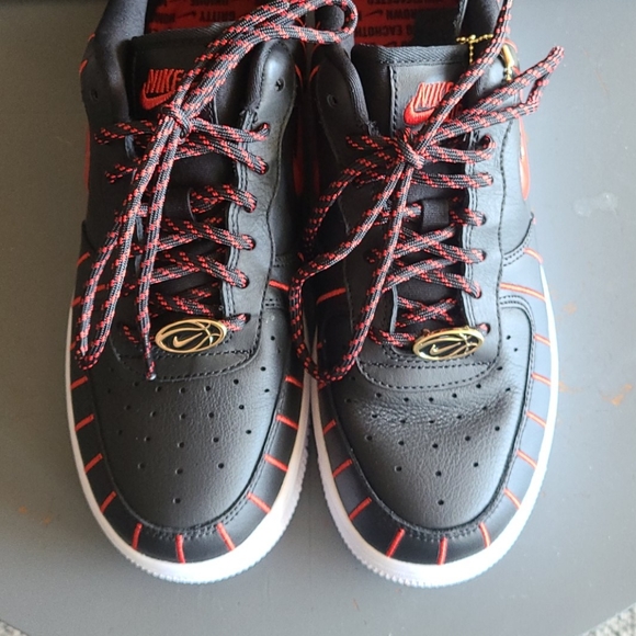 Air Force 1 Jewel Low Chicago - Picture 4 of 5